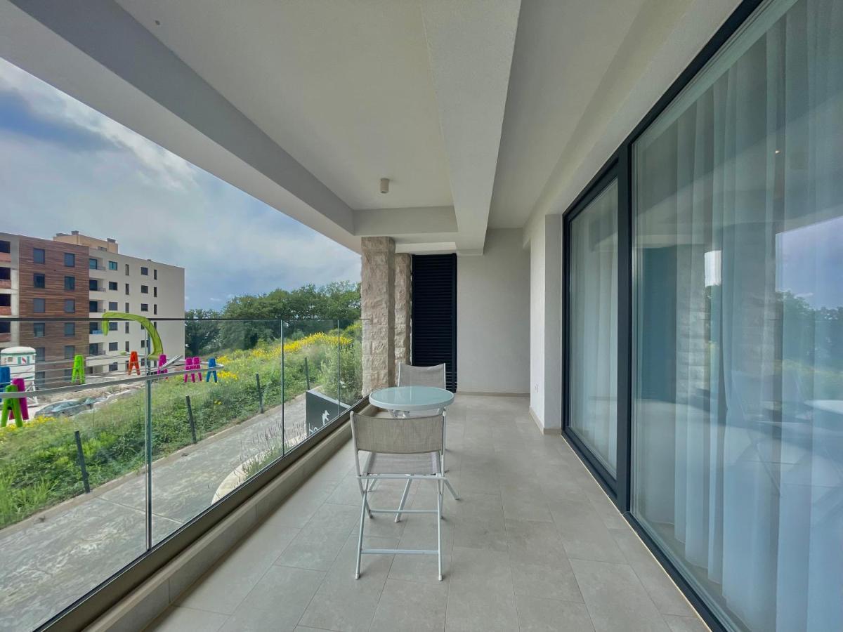 Horizon Residences Andjela บุดวา ภายนอก รูปภาพ